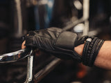 Men's fingerless deerskin motorcycle gloves DS96 on rider's hand